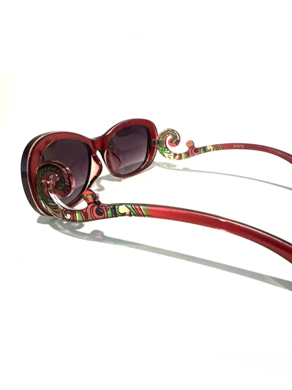 Women fashion Baroque sunglasses red